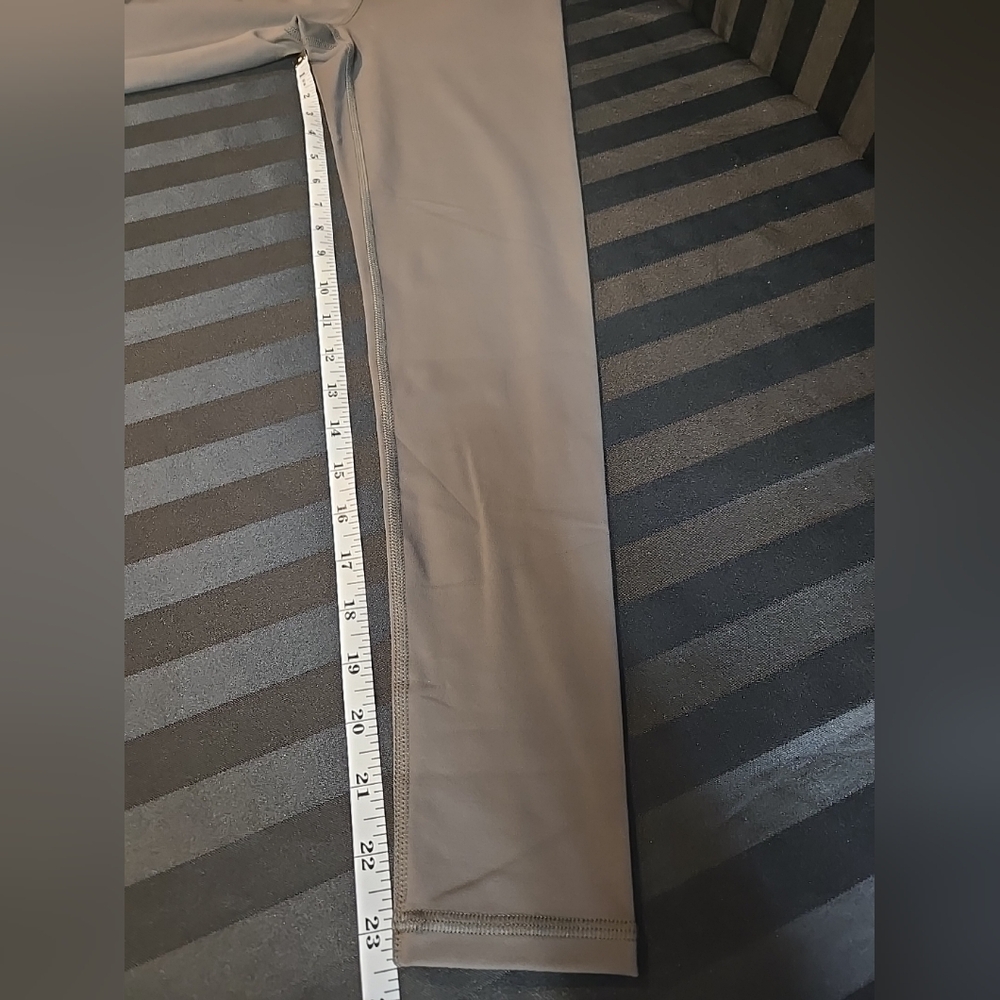 prAna Layna 7/8 Leggings XS Or Large Dark Iron Gray High Waist Stretch - Picture 7 of 12